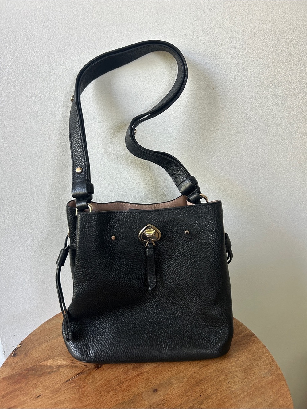 Kate Spade New York Marti Small Bucket Shoulder Bag Black Pebbled Leather 🖤